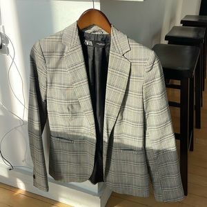 Zara Plaid Blazer, size US 02